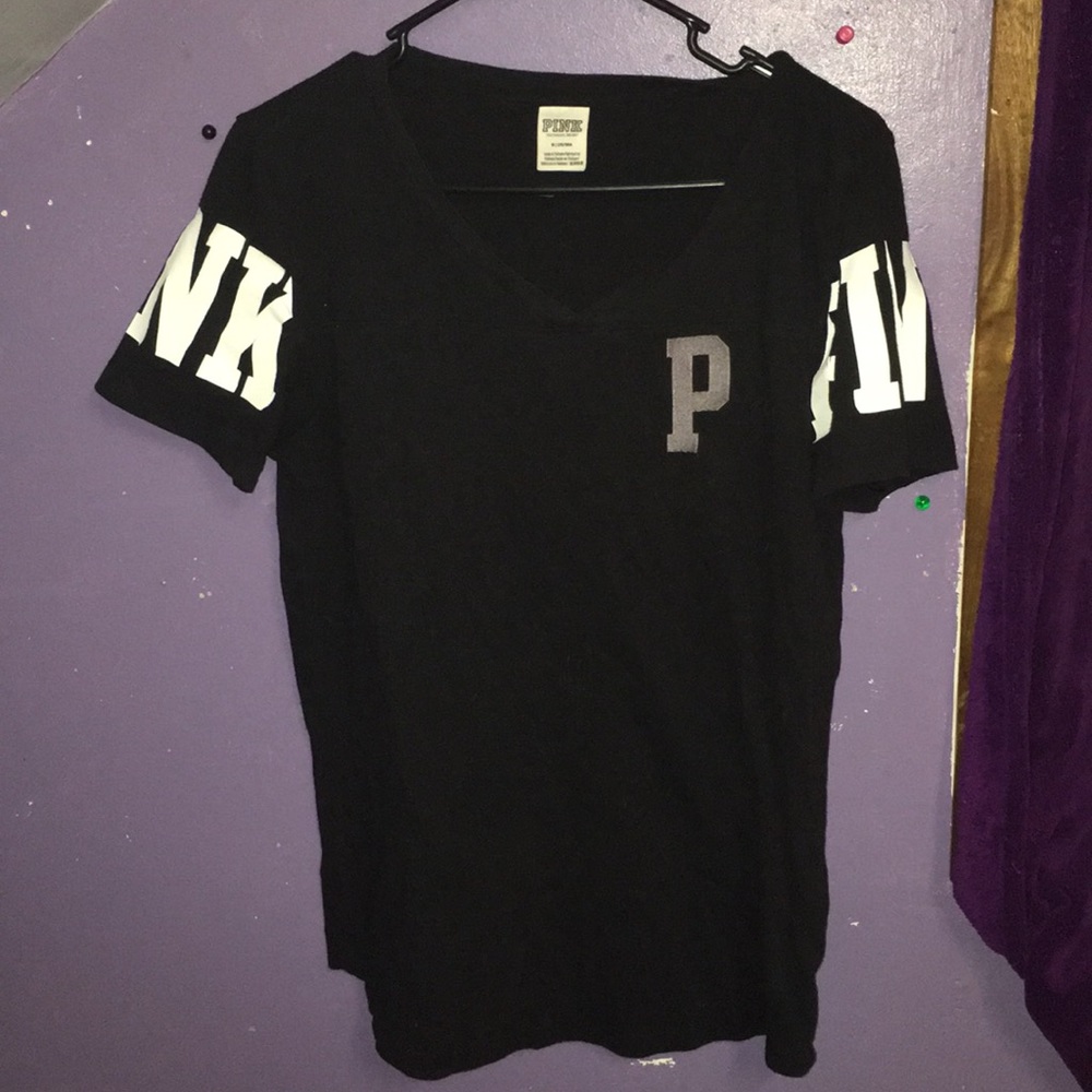 Vs pink shirt